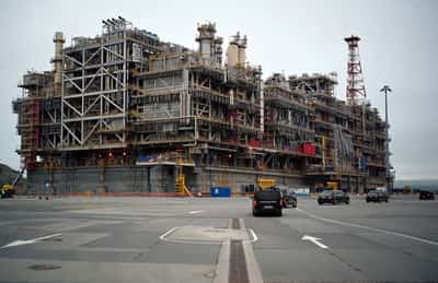 Image for Russia, China discuss Beijing's participation in Russian LNG projects, minister says