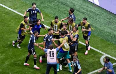 Image for Soccer-Holders Argentina beat England 2-1 to set up World Cup final against Spain