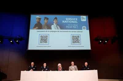 Image for France launches recruitment campaign for new voluntary military service