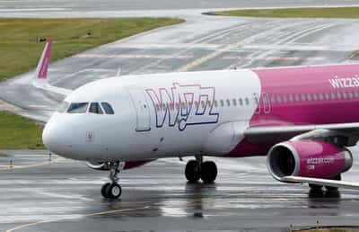 Image for Analysis-Aircraft shortages turn into cash bonanza for some airlines