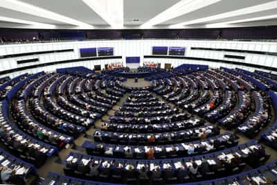 Image for EU lawmakers stall US trade deal in protest over Greenland