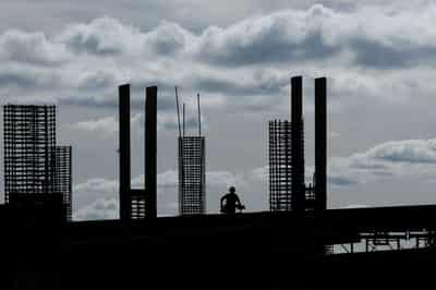 Image for G7 glosses over tariffs, pledges to cut global economic imbalances