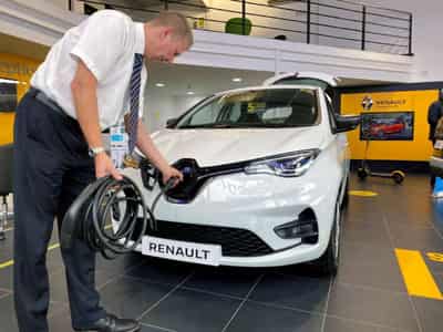 Image for Renault targets lower production costs with French electric car hub