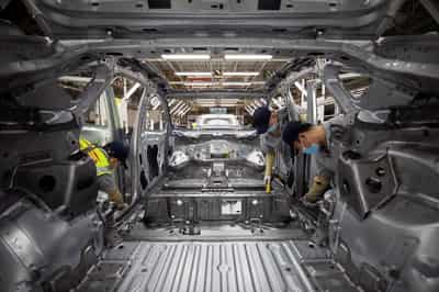 Image for EU reviews removing tariffs on Volkswagen EVs built in China
