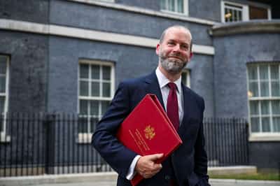 Image for UK business minister to meet Jaguar Land Rover CEO over job cuts