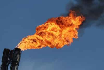 Image for Shell weakens climate targets with growing bet on gas