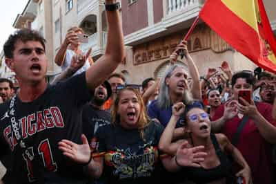 Image for Spain tightens scrutiny of far-right groups after clashes