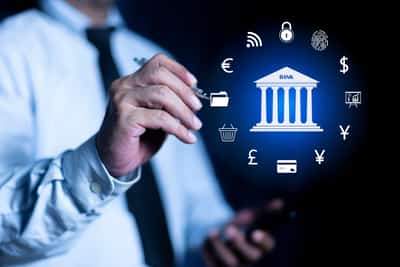 Image for How Multi-Currency Accounts Compare with Traditional Business Banking