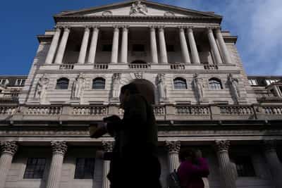 Image for Bank of England cuts rates in split decision before US tariff deal