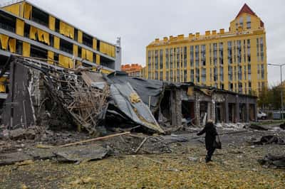 Image for EU Commission sets up framework for EU countries to approve remaining Ukraine loan by 2027