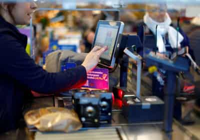 Image for France leans on retailers to help consumers cope with food prices