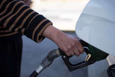 Image for Oil price gains pared as Qatar-US-Iran talks loom