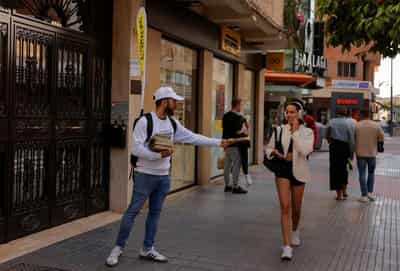 Image for Spain's unemployment rate falls to 9.87% in Q2, lowest in 18 years