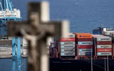 Image for Spain's trade deficit widens 58% in Jan-Feb from same period a year ago