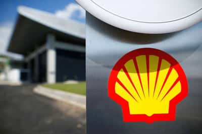Image for Shell to vastly expand EV charging network in Britain