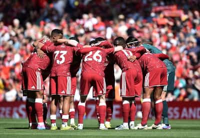 Image for Soccer-Consortium including Amazon founder Bezos to buy minority stake in Liverpool