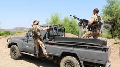Image for Yemeni government forces seize district by Bab el-Mandeb, military sources say