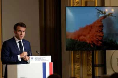 Image for British PM Sunak discussed Channel migration with France’s Macron, Downing Street says