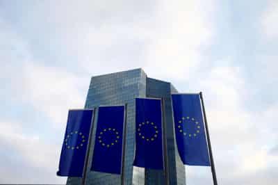 Image for New euro zone business loans plunge in April