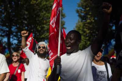 Image for Italy's largest union calls general strike on December 12 over budget plans