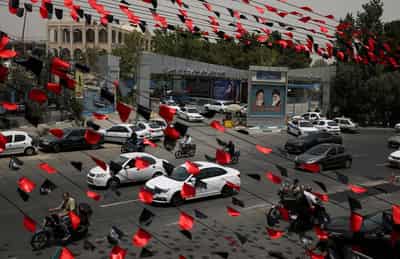 Image for Iran prepares to bury slain supreme leader with week of mass mourning