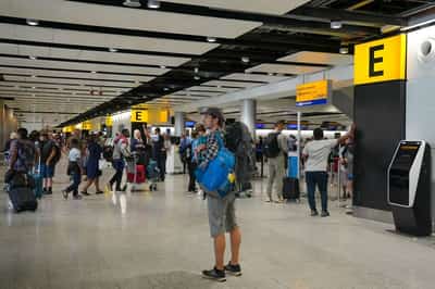 Image for UK regulator caps funding for early costs of Heathrow expansion