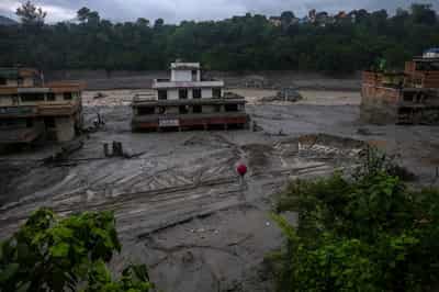 Image for Nepal wants technical help for flood, billions of dollars as bad weather hampers rescue