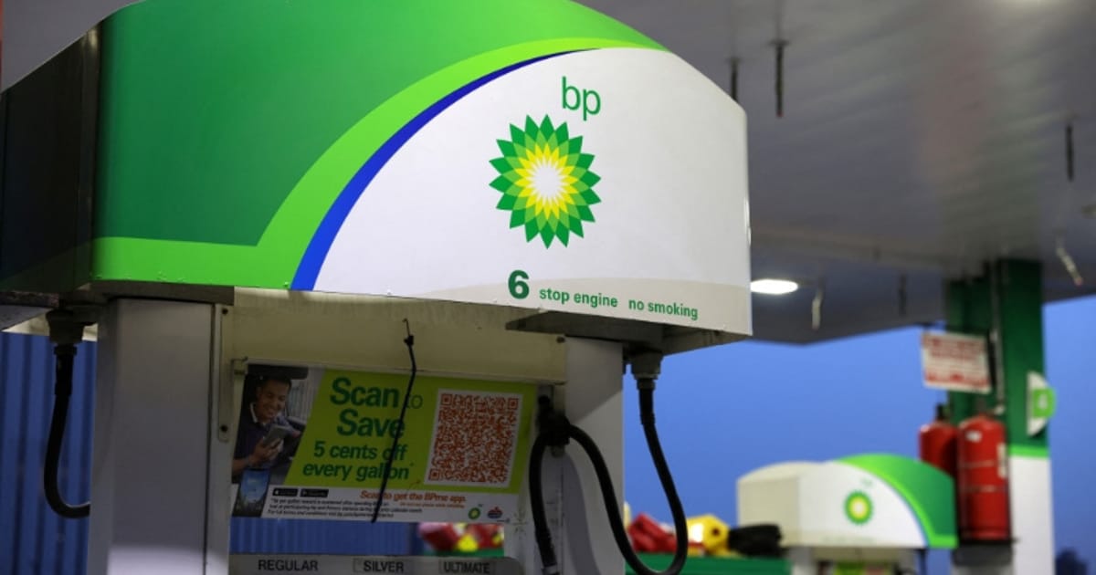 BP fails to reach deal with union as Indiana refinery lockout dra