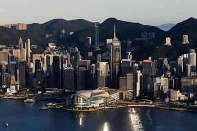 Image for Politicians swear loyalty to Hong Kong, but face govt patriotic test