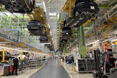 Image for German services downturn eases in July as demand picks up, PMI shows