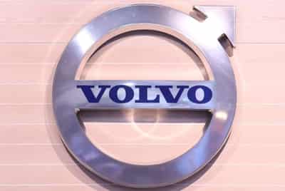 Image for AB Volvo shares fall 7% after warning chip shortage to hit output