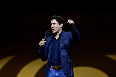 Image for Trudeau dismisses 'very dumb' tariffs, says Trump wants to ruin Canadian economy