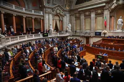 Image for Portugal's new minority centre-right government takes power