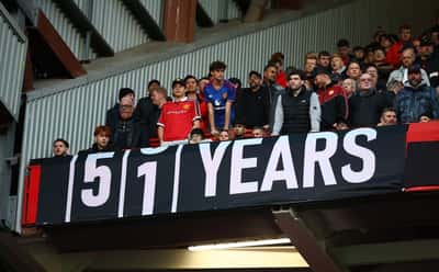 Image for Soccer-Man United fans revive ticker taunt over Man City financial case