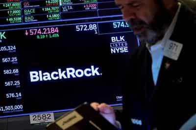 Image for BlackRock eyes shorter-term bets amid shaky global economic foundations