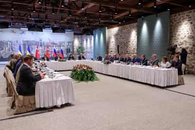 Image for Russia demanded Ukraine cede more territory at Turkey talks, Ukrainian source says