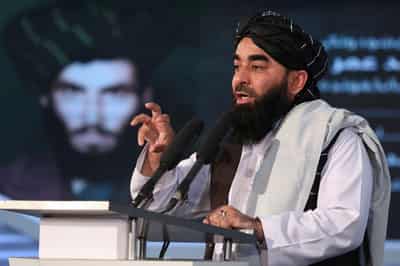 Image for Pakistan and Afghanistan agree to immediate ceasefire after peace talks in Doha