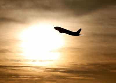 Image for Israel starts 'rescue' flights as airlines reroute across Middle East