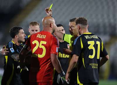 Image for Soccer-Italy cracks down on violence against referees