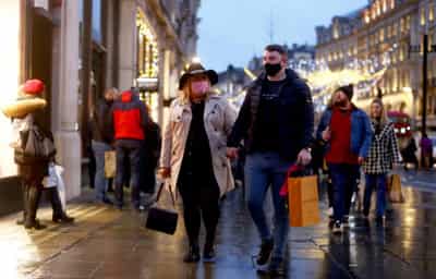 Image for UK shopper numbers up 6.7% last week on &#8220;lockdown fatigue&#8221;