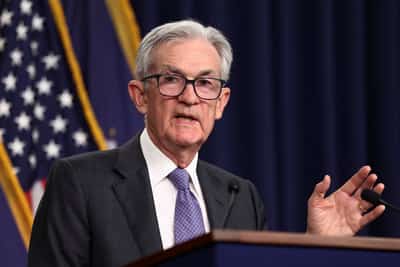 Image for Global central bankers defend Fed's Powell after Trump threat