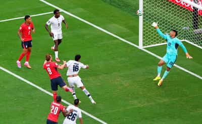 Image for Soccer-Kane becomes England's top goalscorer at World Cups