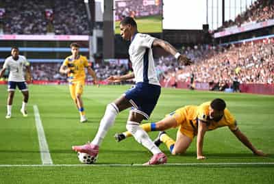 Image for Soccer-Unimpressive England beat Andorra 2-0 in World Cup mismatch