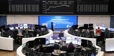 Image for European shares struggle ahead of speeches from ECB policymakers