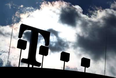 Image for German firms to submit separate EU bids for AI data centre, newspaper reports