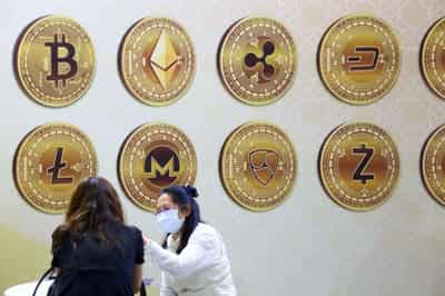 Image for Bitcoin, ethereum plunge as sell-off smashes crypto sector