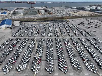 Image for Trump set to soften auto tariffs after industry pushback