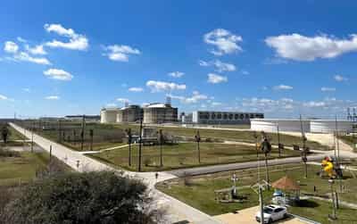 Image for US LNG exports to Europe surge in November on higher prices