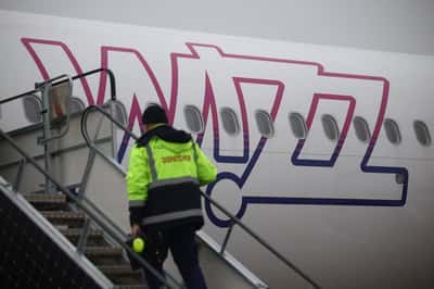 Image for Wizz Air to offer Starlink in-flight internet from 2027