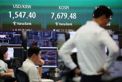 Image for Analysis-Emerging markets march out of 'valley of tears' as investors diversify